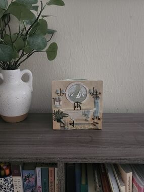 Decorative Vintage Coastal Bathroom Wall Plaque - Beige and Blue